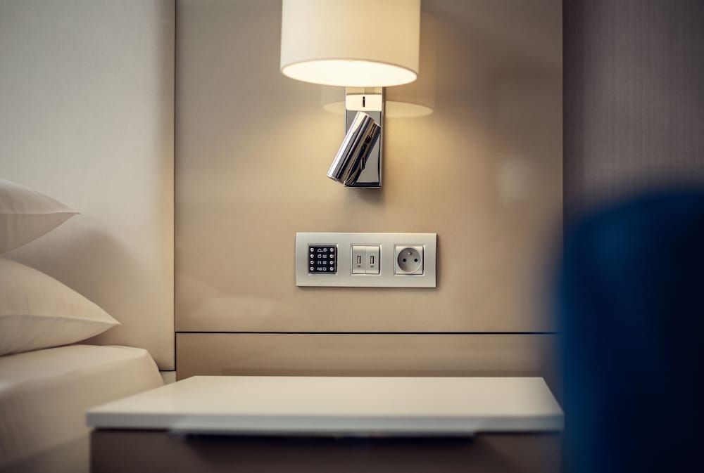 undefined Hotel Kings Court 8