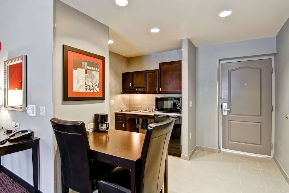1 King Studio Suite Accessible (Roll In Shower)