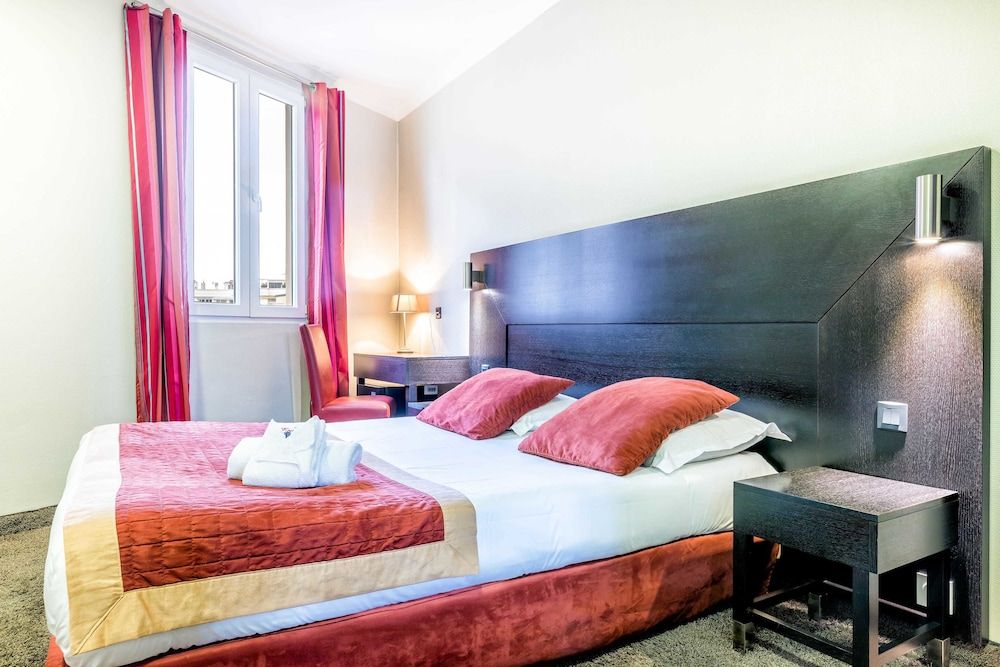 Hôtel de Suède Standard Double or Twin Room 2