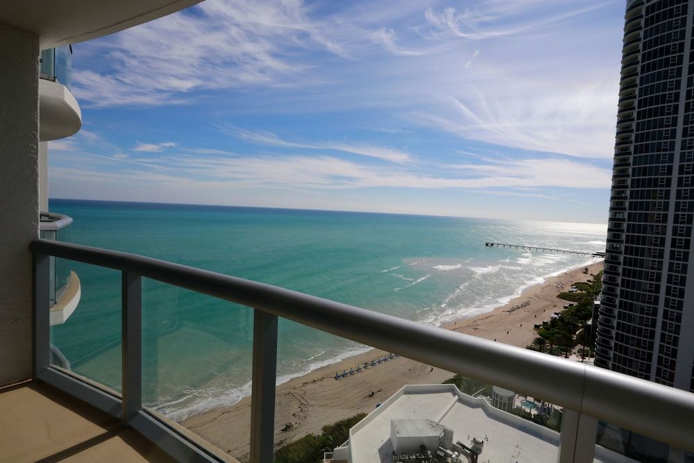 Solé Miami, A Noble House Resort Partial Ocean View Double 5