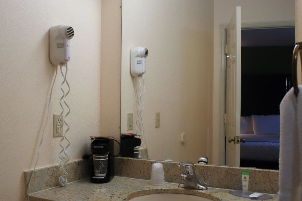 Mountain Valley Inn Dillard Suite, 2 Queen Beds, Mountain View 3