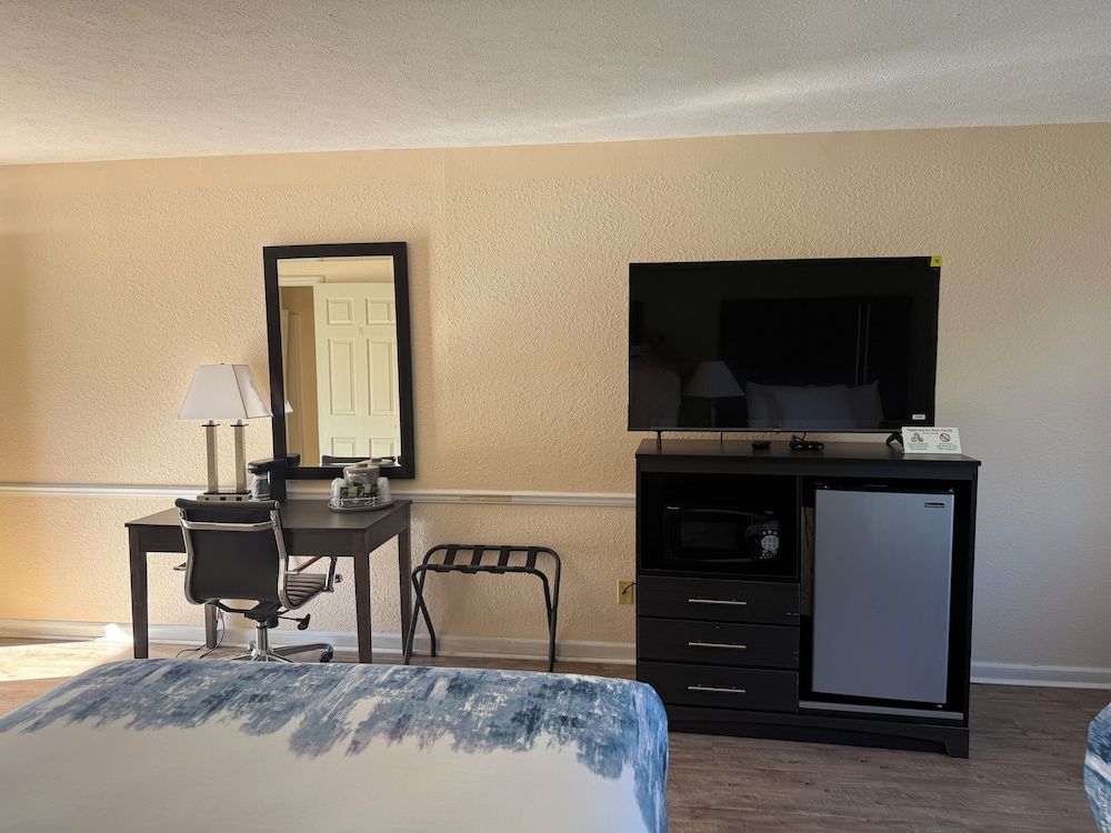 Mountain Valley Inn Dillard Standard Room, 2 Double Beds, Non Smoking 6