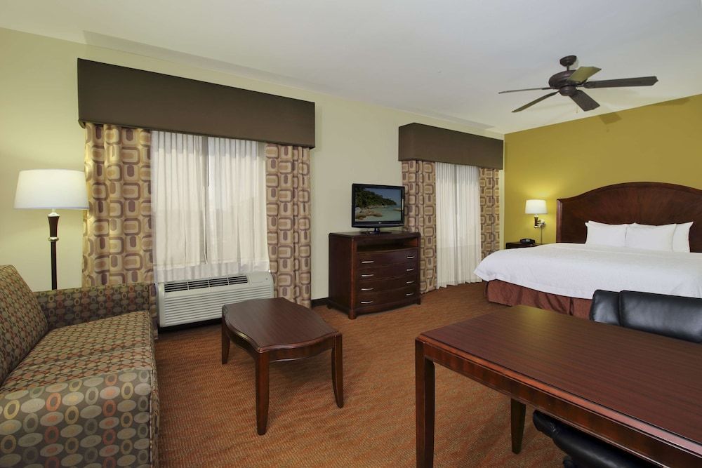 King Suite, Standard Studio, Non Smoking
