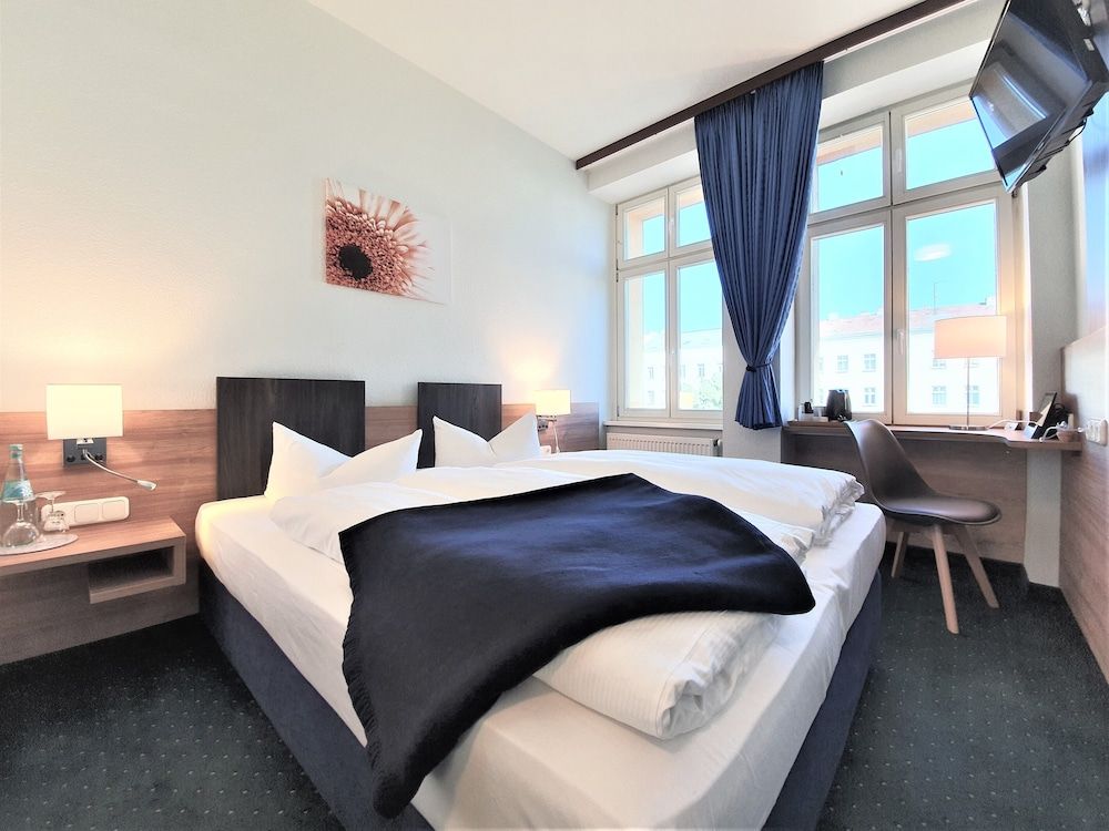 Melarose Feng Shui Hotel Double Room 6