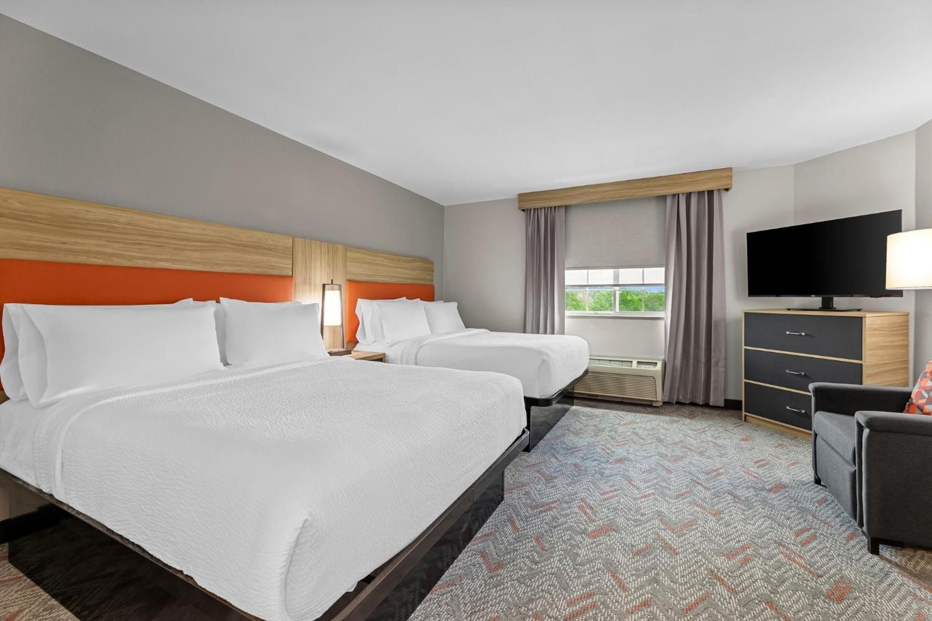 2 Queen Bed Studio Suite