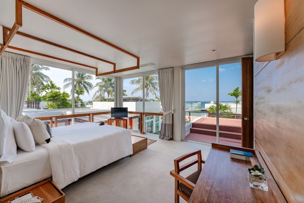4 Bedroom Beachfront Villa