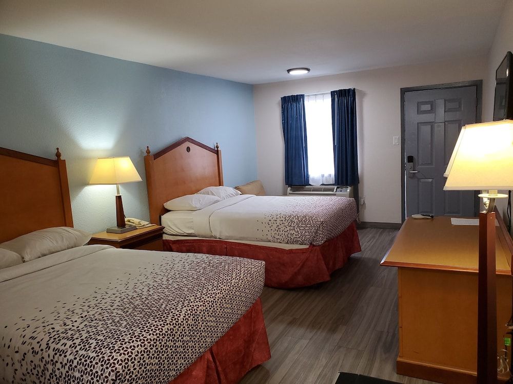 Travel Inn Hazen Queen Room (2 queen beds) 5