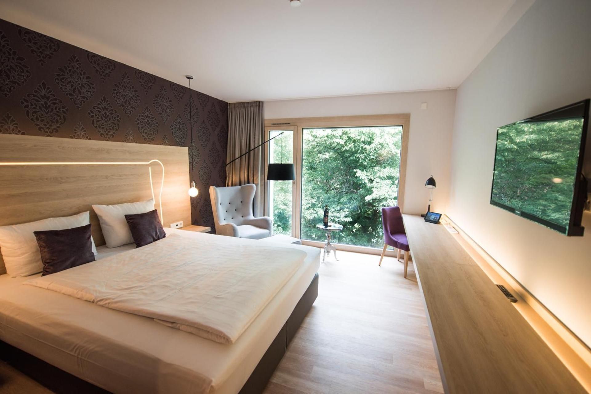 Parkhotel Schillerhain Deluxe Double Room 2