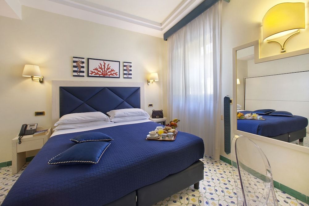 undefined Hotel Del Mare 5
