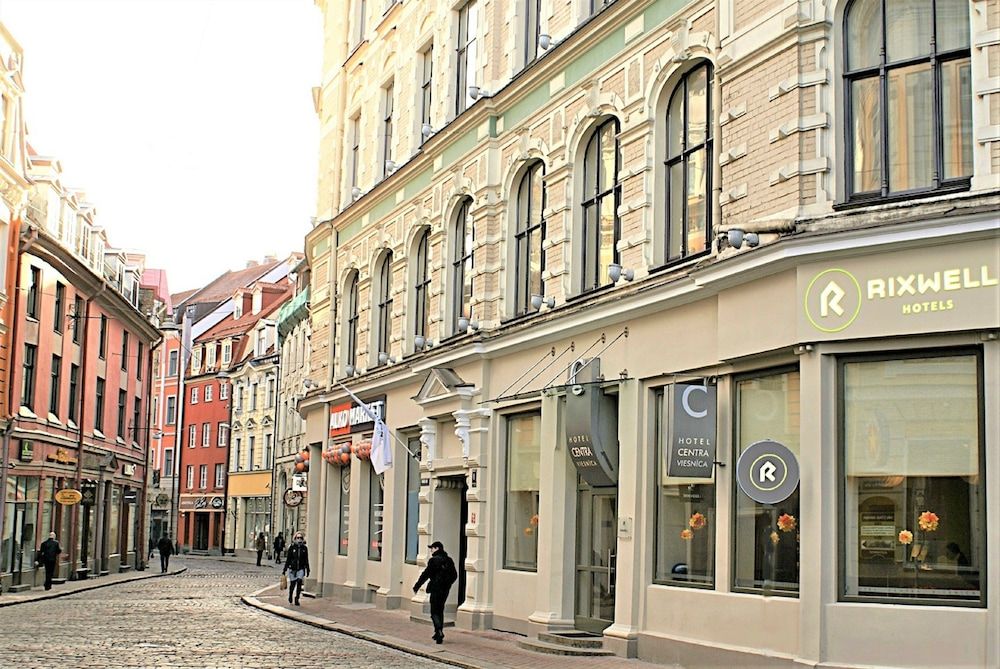 Rixwell Centra Hotel