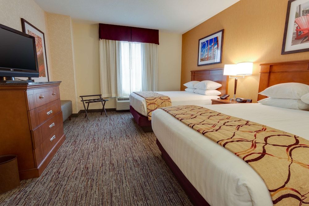 Suite, 2 Queen Beds, Refrigerator & Microwave (Upper Floor, 2 rooms)