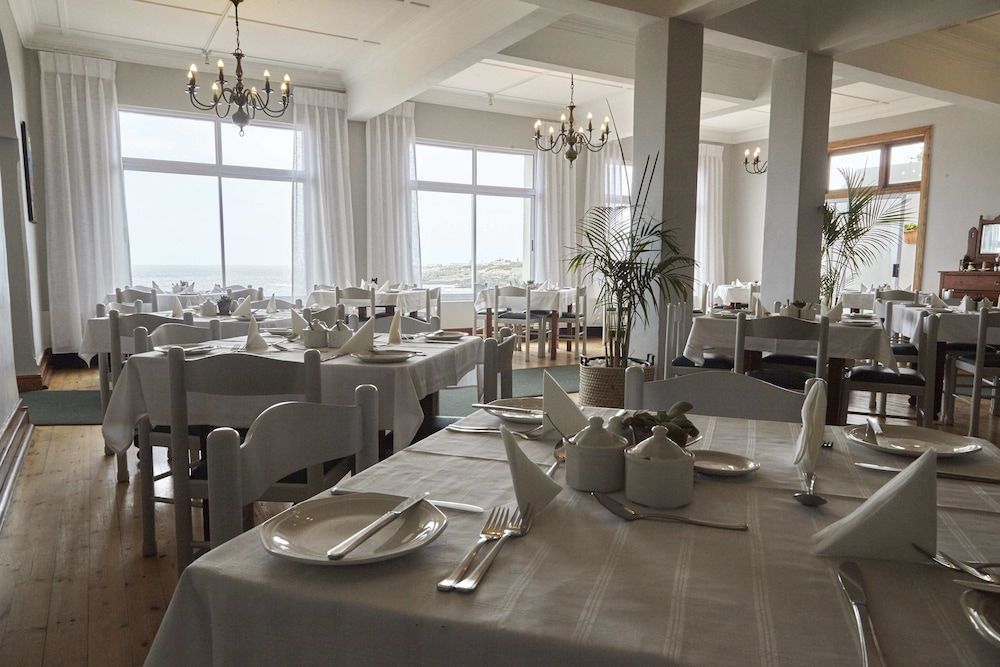 undefined Windsor Hotel 8