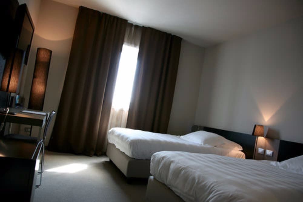 G Hotel Family Room 4