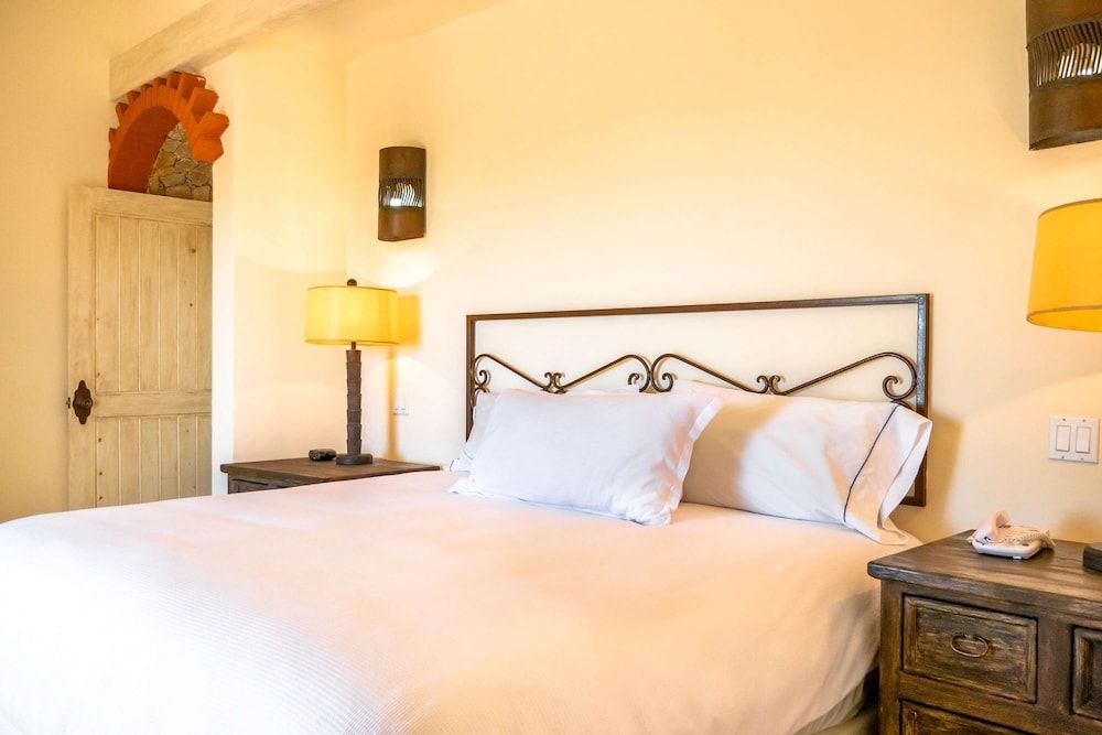 Suite, Multiple Beds, Non Smoking, Terrace