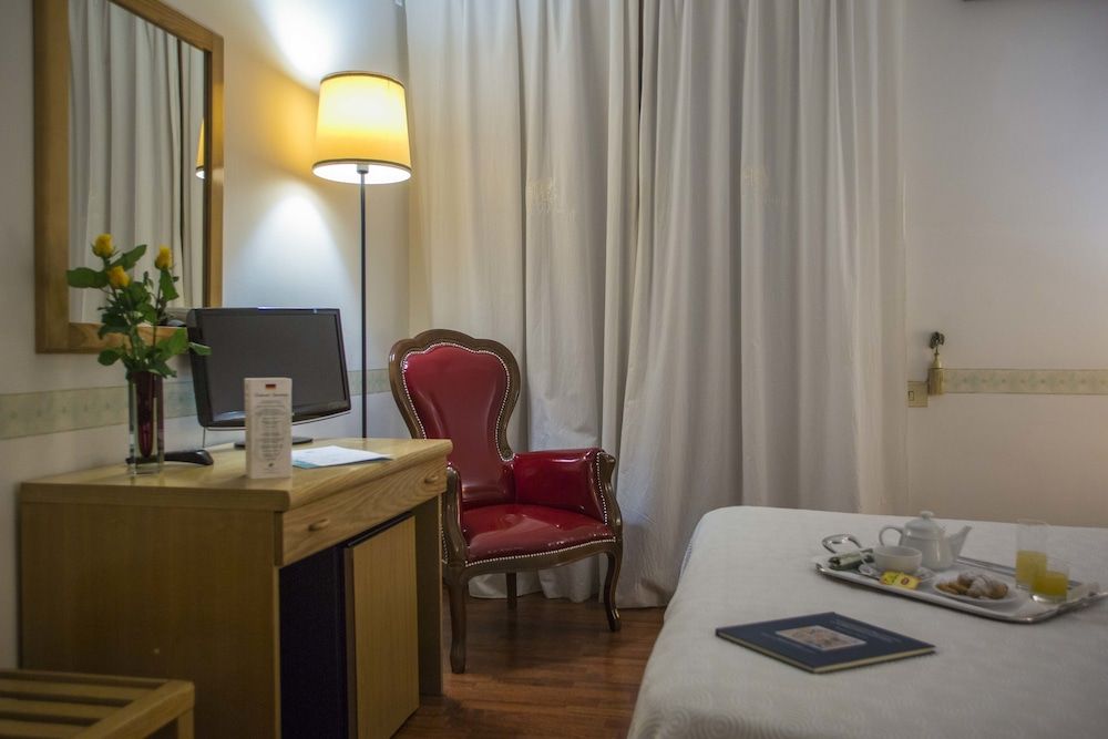 Hotel Victoria Maiorino Triple Room