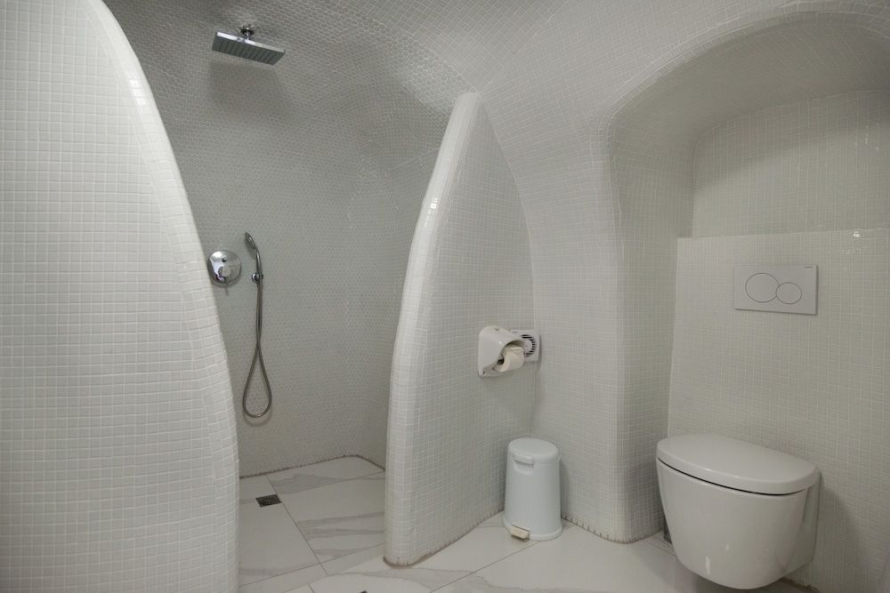 Alexander Villas Honeymoon Suite, Hot Tub 28