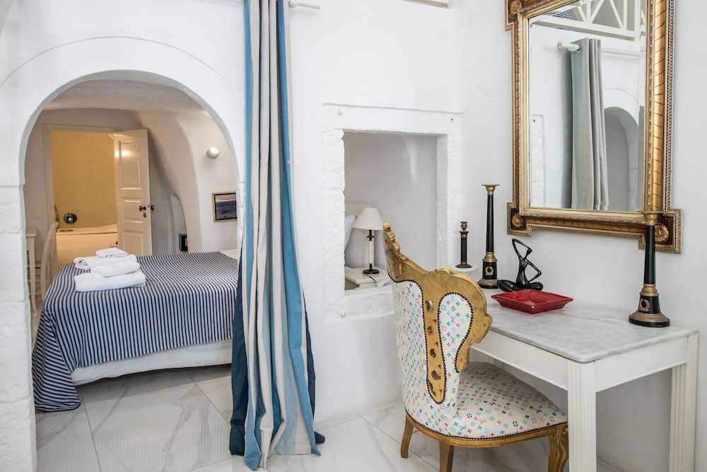 undefined Alexander Villas 6