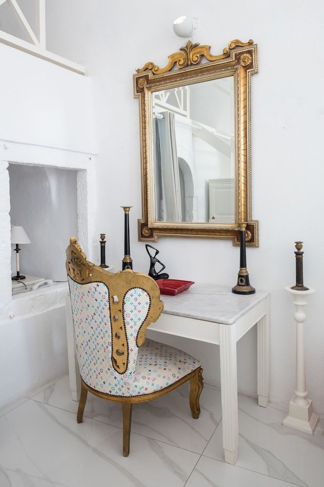 undefined Alexander Villas 10