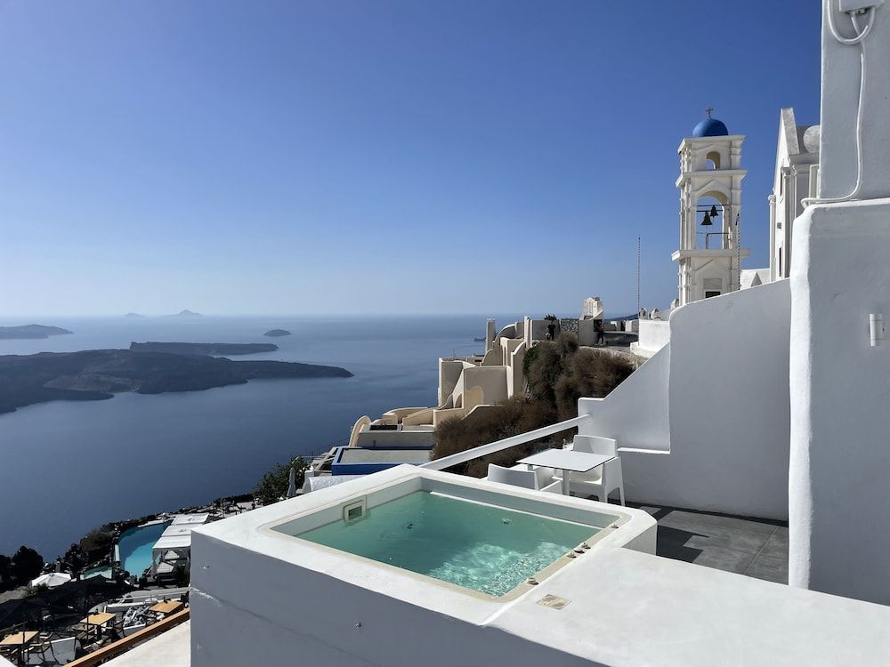 Alexander Villas Honeymoon Suite, Hot Tub 20