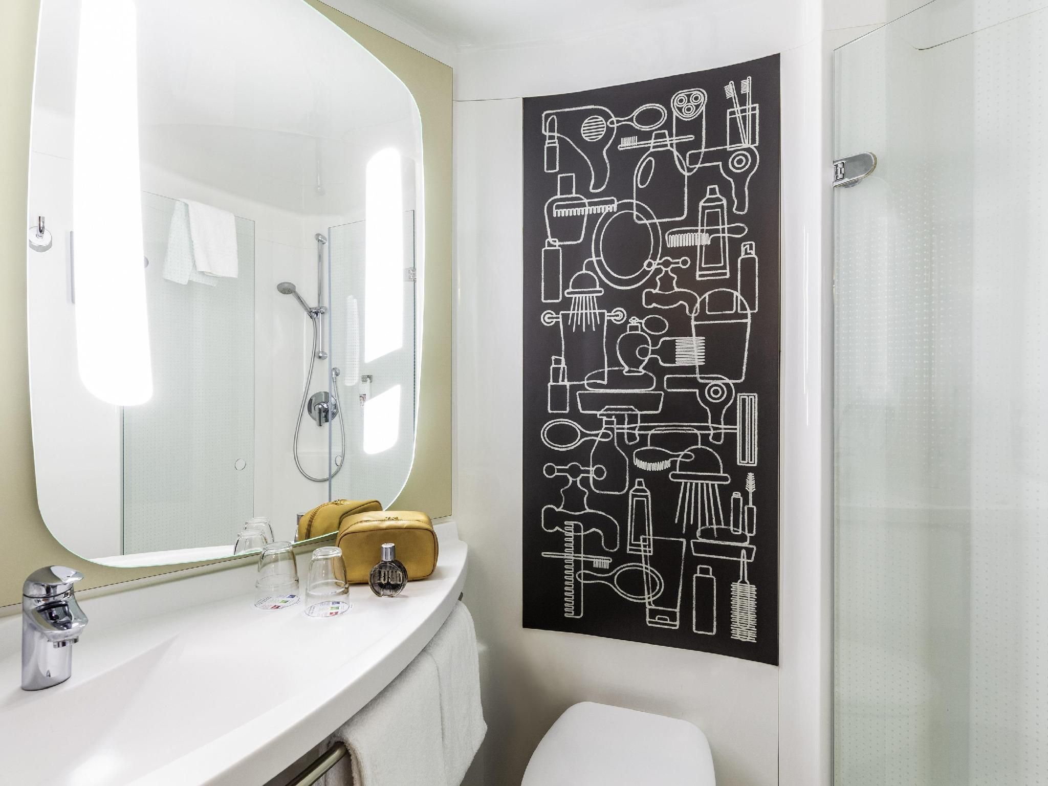 undefined ibis Muenchen City West 8