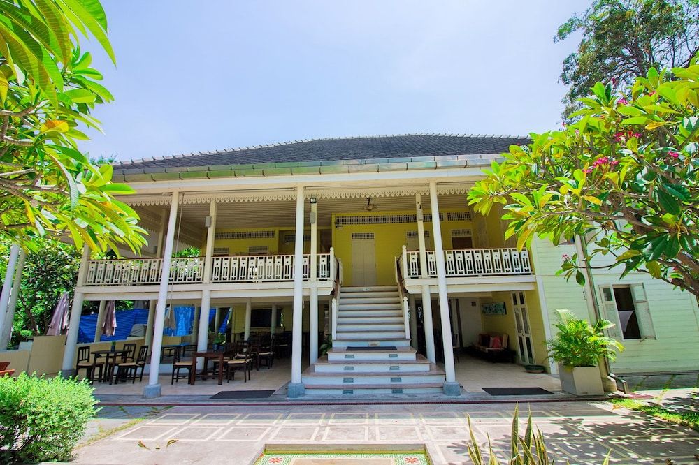 undefined Baan Bayan Beach Hotel 3
