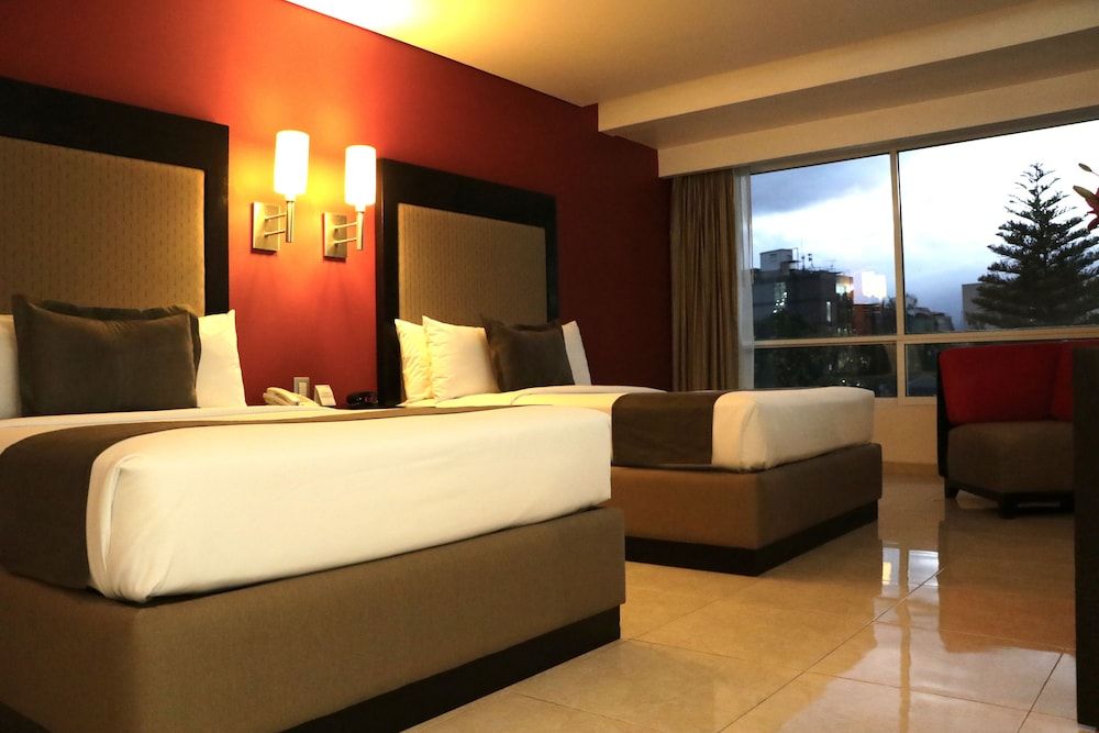 Hotel & Suites PF Deluxe Room, 2 Double Beds 7