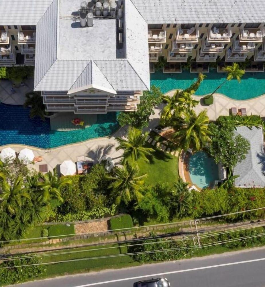 undefined The Front Village 7