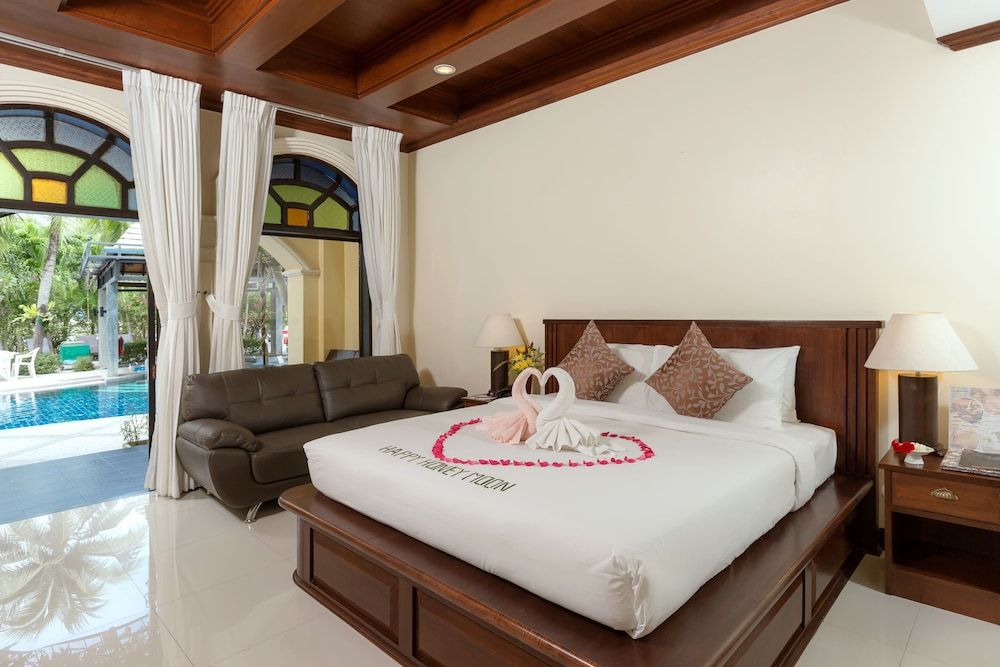 undefined The Front Village 4