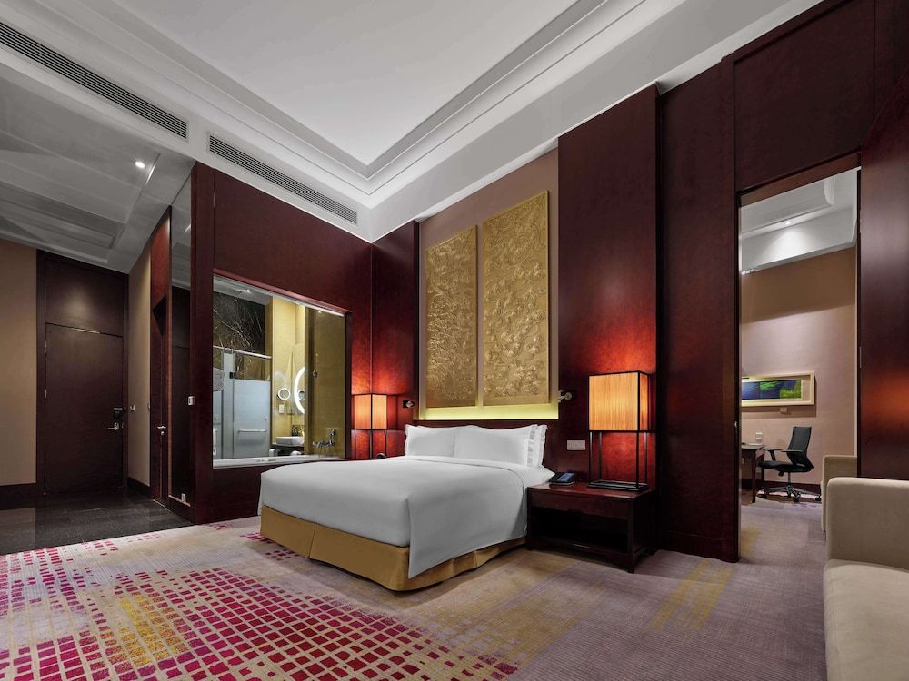 Hilton Beijing Capital Airport King Hilton Guestroom 2