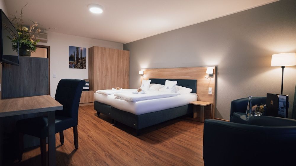 Parkhotel St. Leonhard Comfort Double Room, Lake View 3