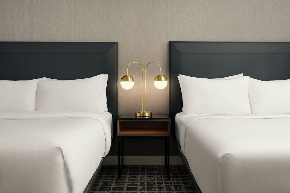 Courtyard by Marriott Philadelphia Downtown Room, 2 Queen Beds 3