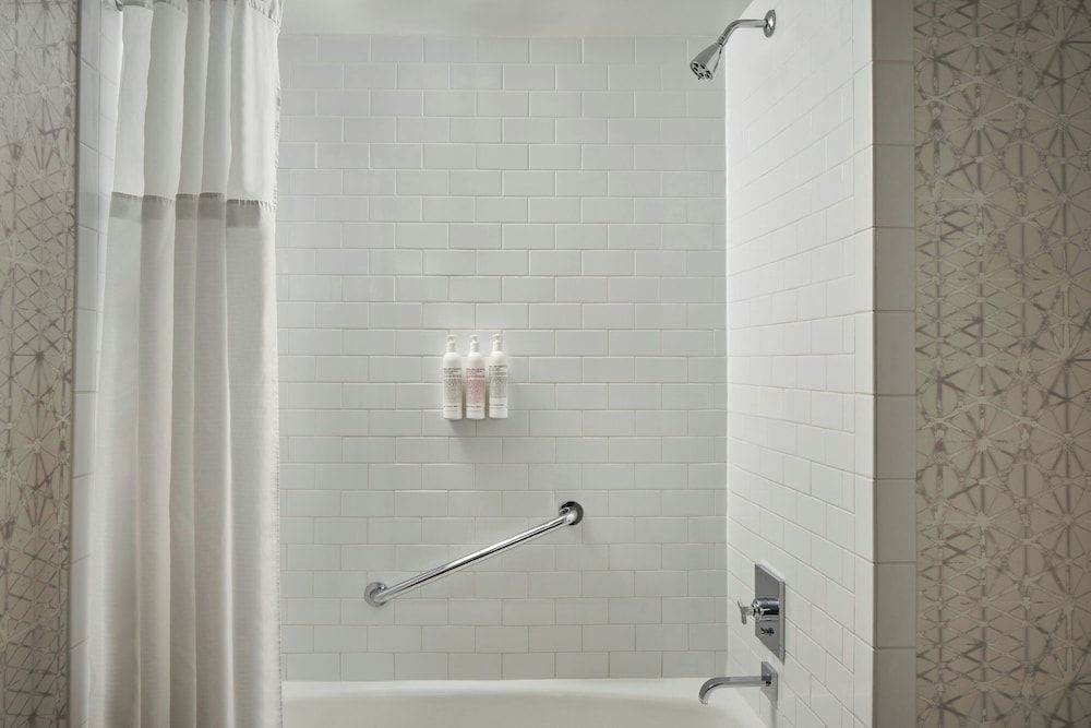 Courtyard by Marriott Philadelphia Downtown Room, 2 Queen Beds 4