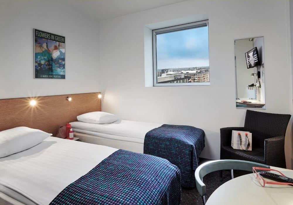 CABINN Metro Hotel Commodore 3