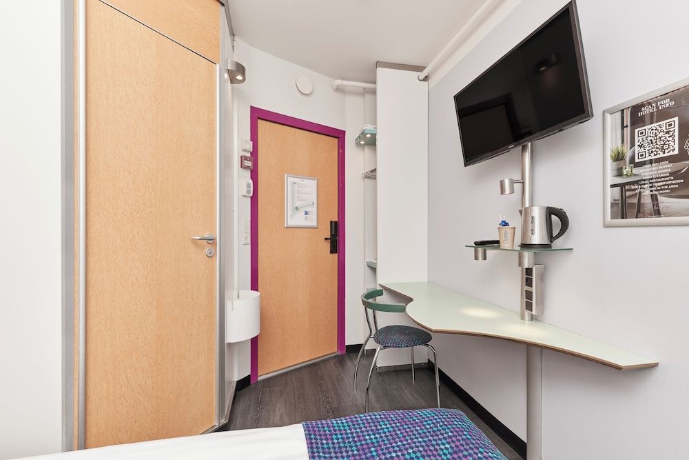 CABINN Metro Hotel Commodore 5