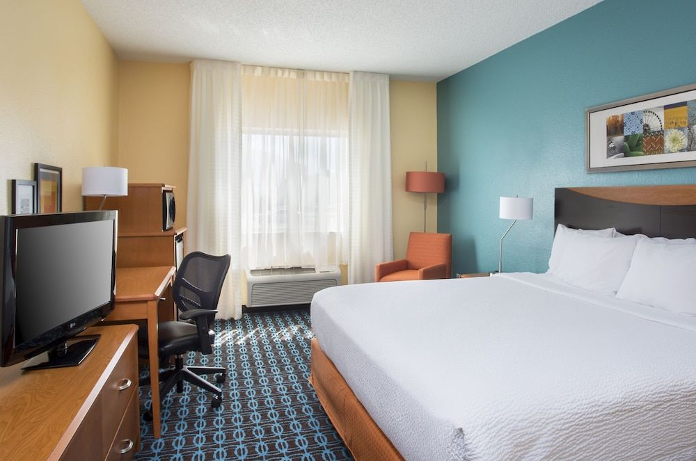 Room, 1 King Bed, Non Smoking