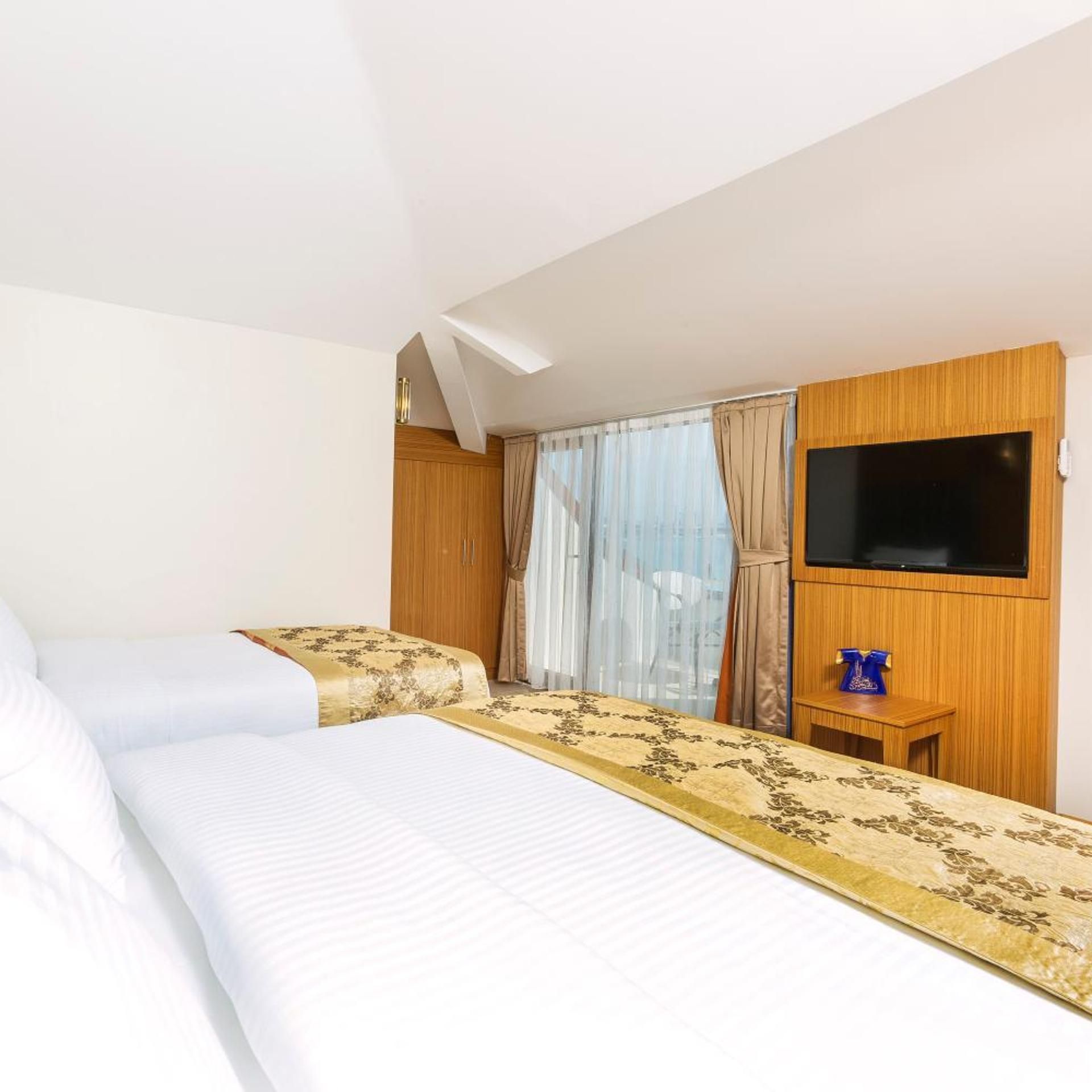 undefined Acra Hotel - Special Class 8