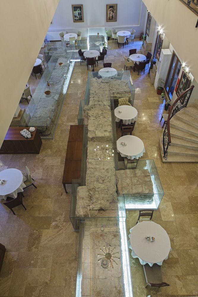 undefined Acra Hotel - Special Class 8