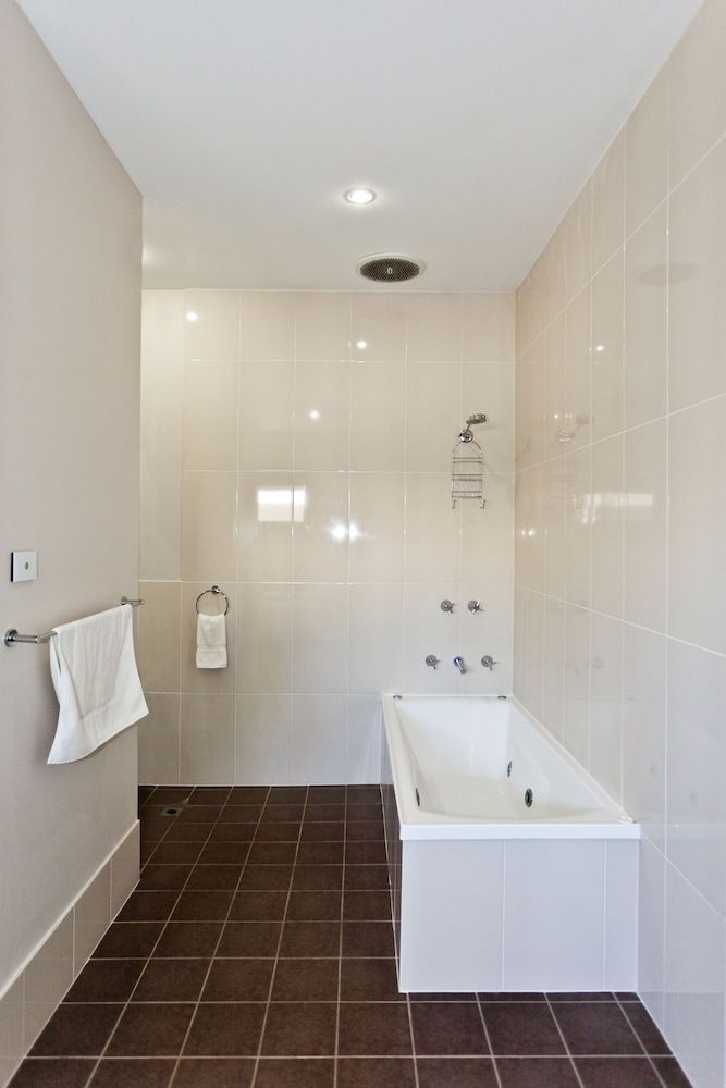 Alice on Todd Apartments One-Bedroom Deluxe Apartment - Pet Friendly on Request 4