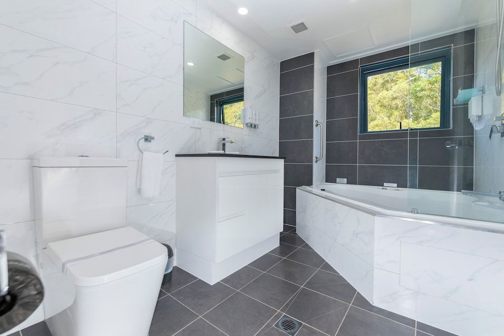 The Landmark Resort Nelson Bay Deluxe Apartment, 2 Bedrooms, Non Smoking, Kitchen 8