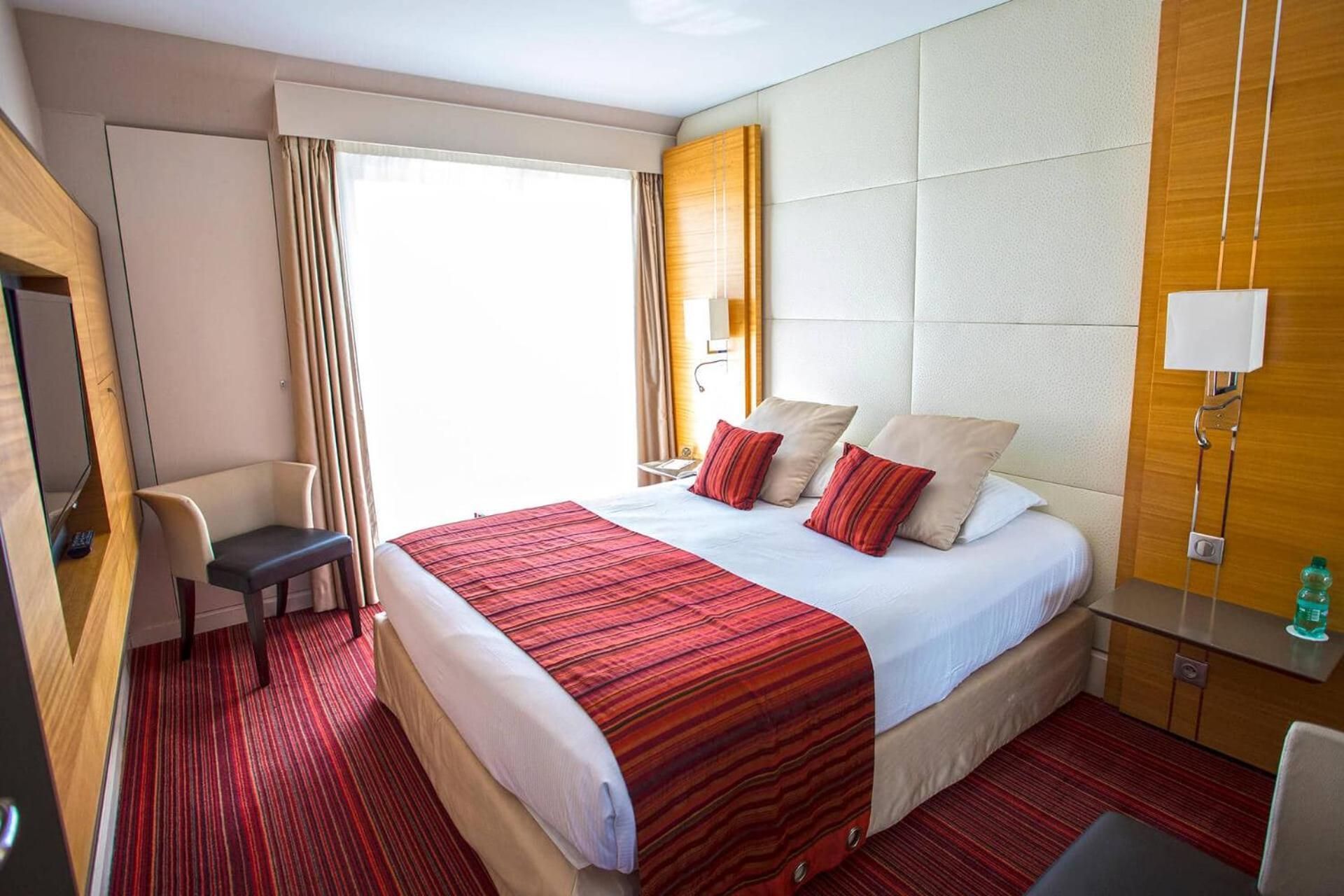 Double Room with Balcony and Sea View