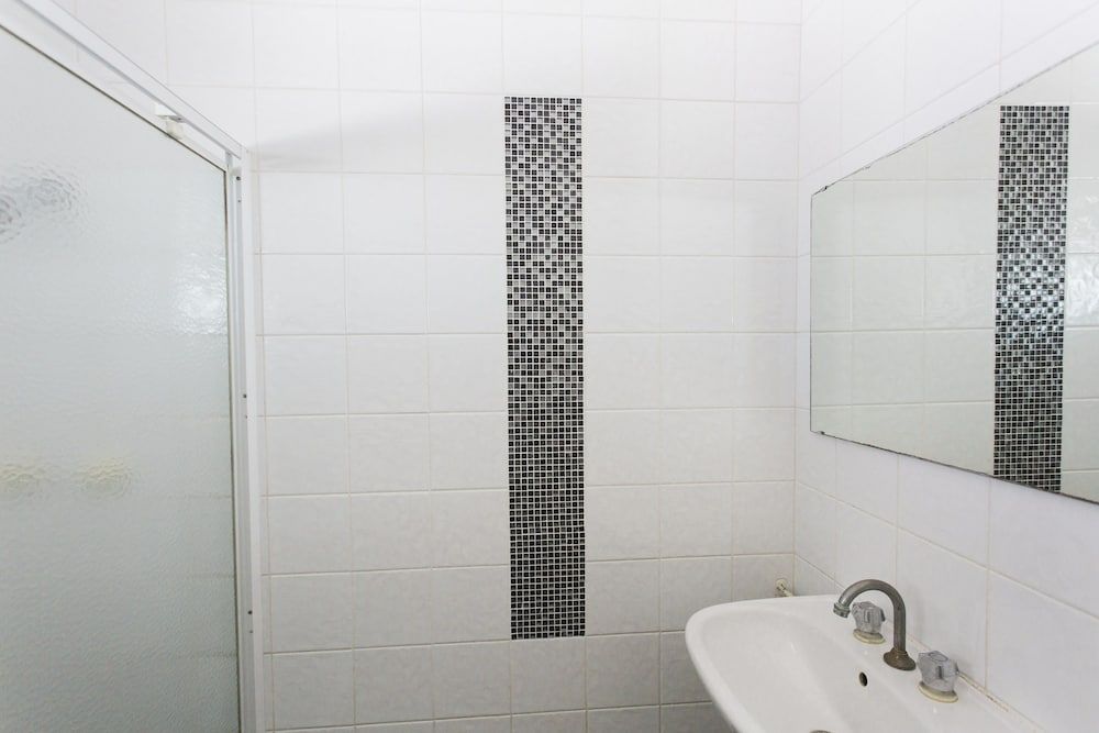 Potshot Hotel Resort Shared Dormitory, Mixed Dorm 3