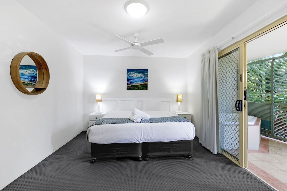 Lennox Beach Resort Apartment 6