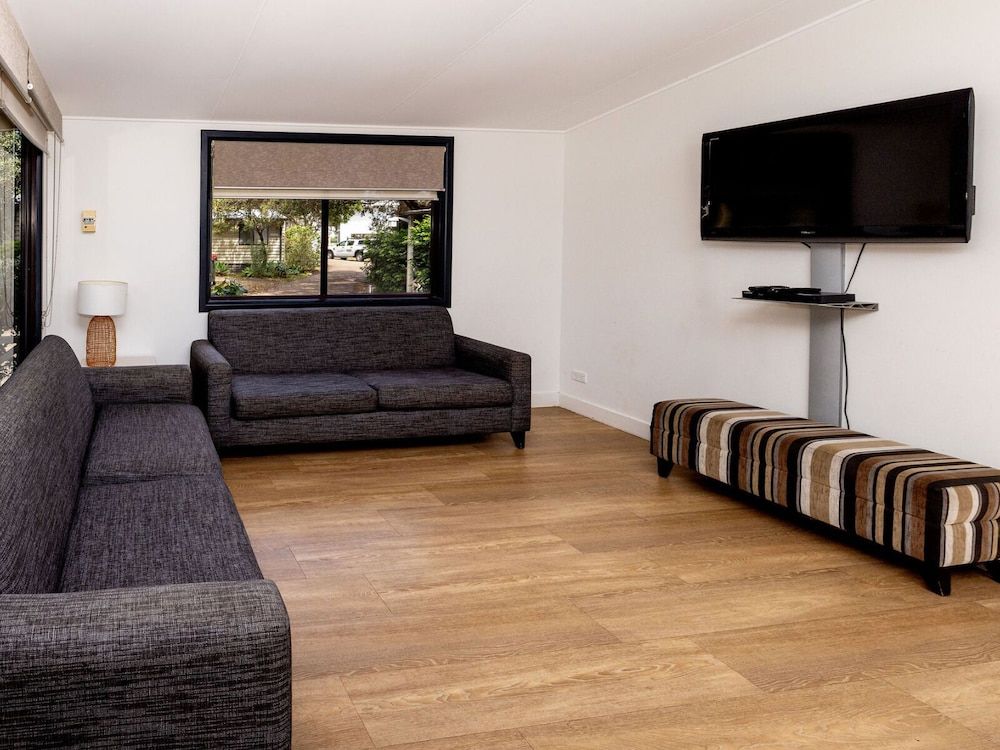 Big4 Sydney Lakeside Holiday Park Narrabeen Cabin 9