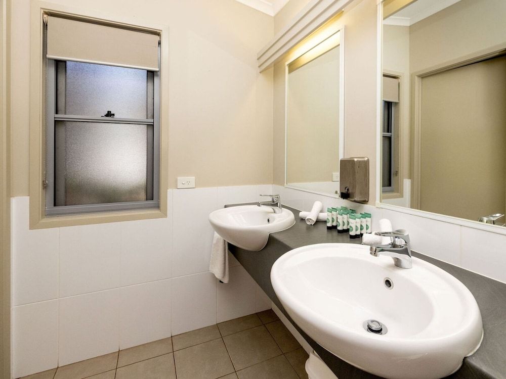 Big4 Sydney Lakeside Holiday Park HOUSE, 2 BUNK BEDS, BUNK BED 2