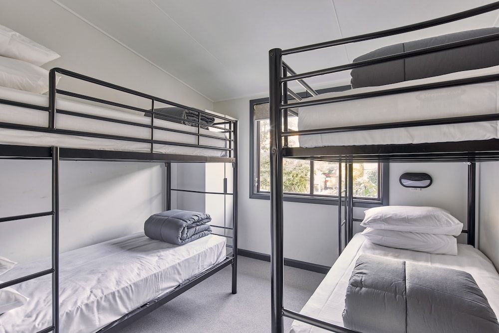 Big4 Sydney Lakeside Holiday Park Narrabeen Cabin 3