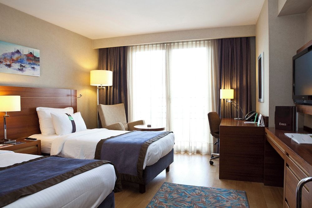 undefined Holiday Inn Istanbul Sisli by IHG 10