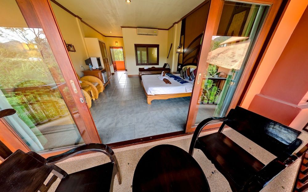 Deluxe room with Balcony