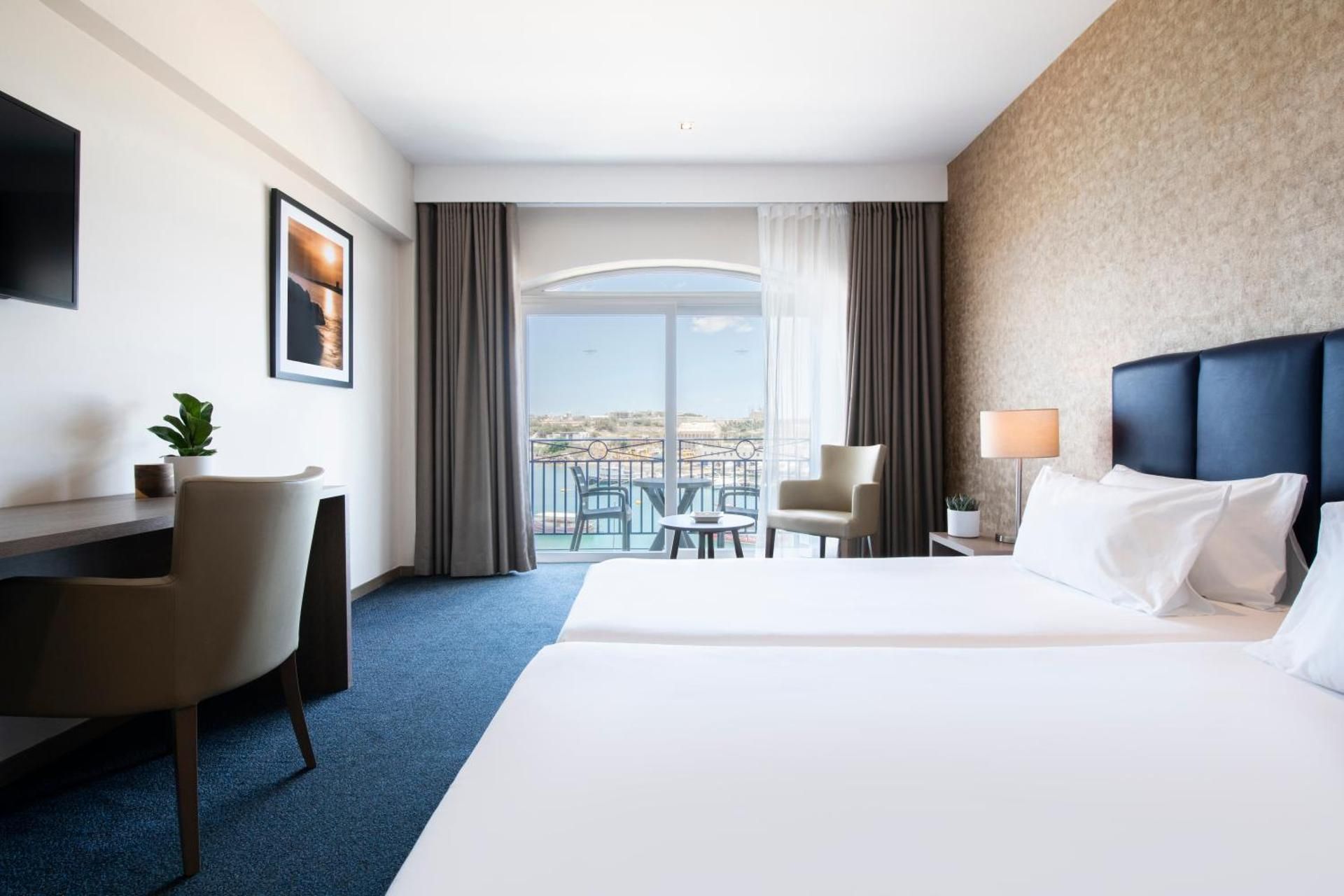 Waterfront Superior Double or Twin Room with Sea View