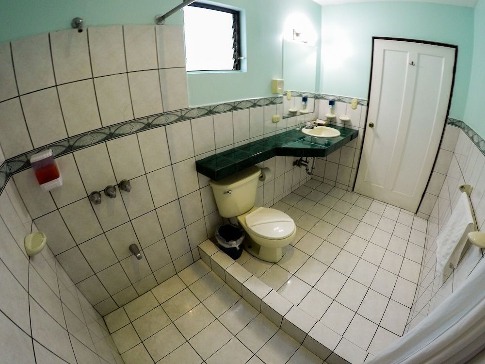 Hotel Le Bergerac Economy Single Room 5