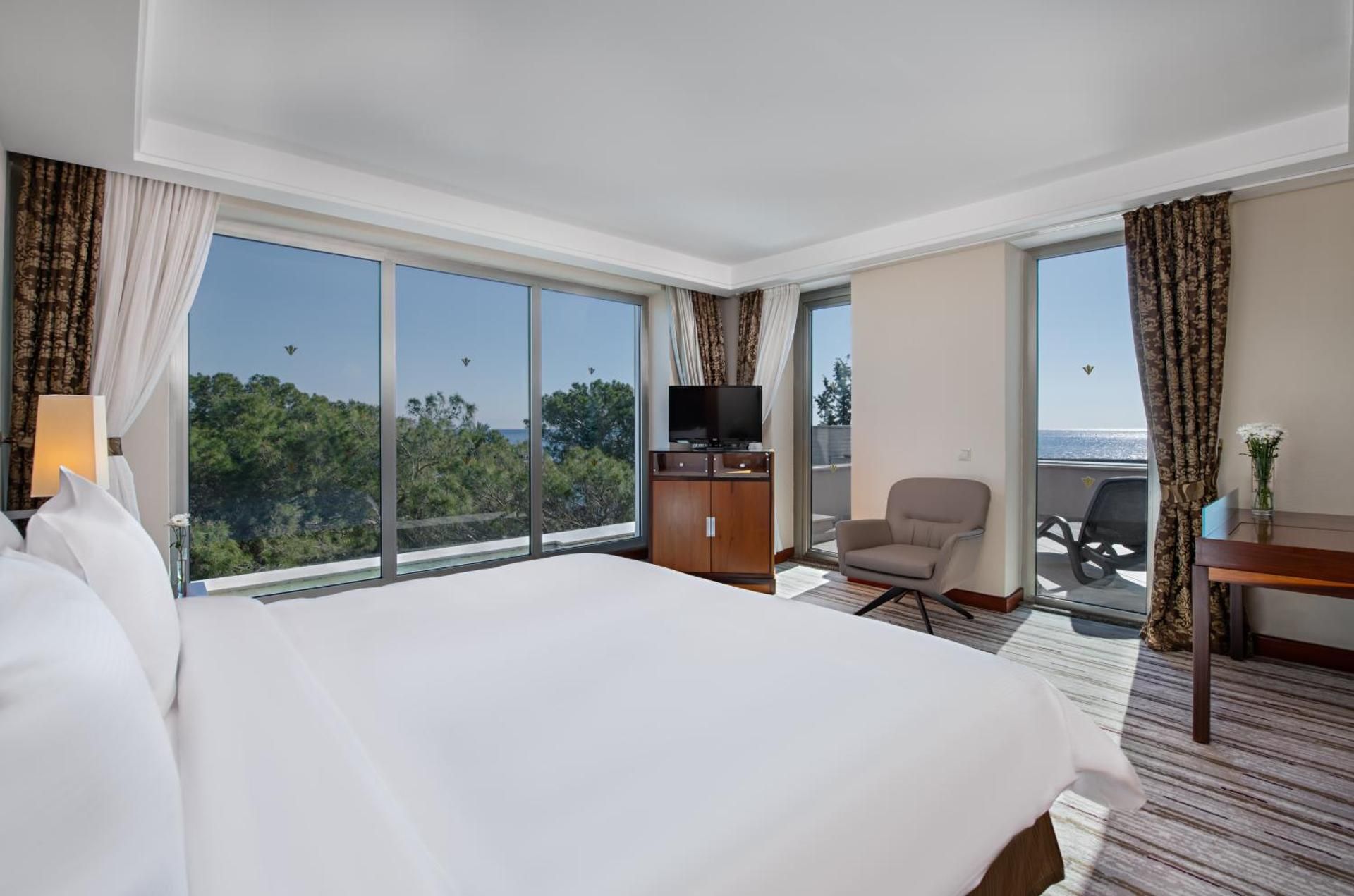 King Suite with Jacuzzi